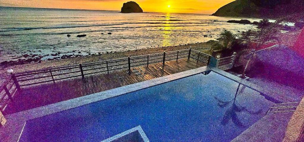 Aura Marina Sands Beach Resort Baler Ngoại thất bức ảnh