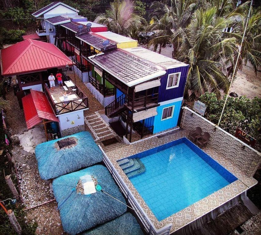 Aura Marina Sands Beach Resort Baler Ngoại thất bức ảnh